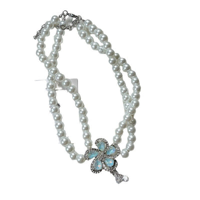 Natural freshwater pearl necklace with flowers