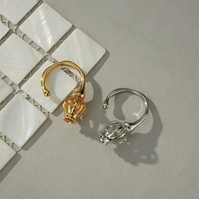 Flower bud set zircon ring