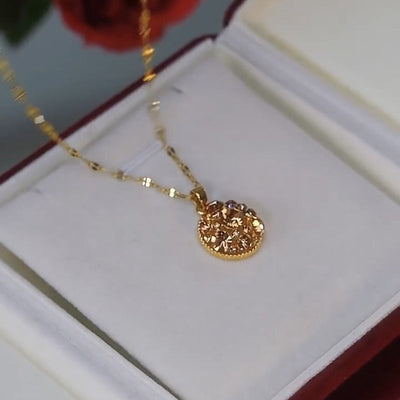 Disc natural crystal necklace