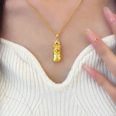 Vajra diamond pendant necklace