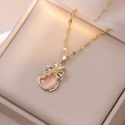 Money Bag Natural Cat's Eye Necklace