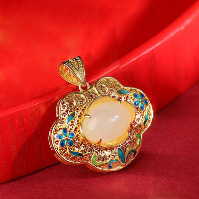 Palace Style Natural Emerald Jade Stone Necklace