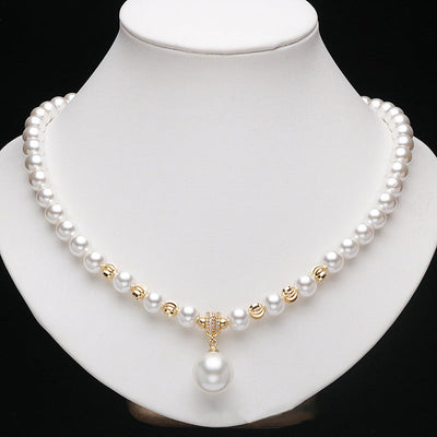 Fashionable Diamond Natural Freshwater Pearl Necklace