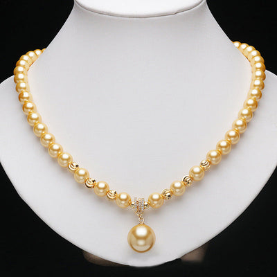 Fashionable Diamond Natural Freshwater Pearl Necklace