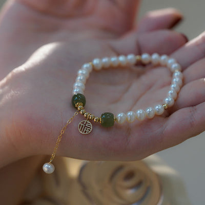 'Lucky Girl' ? Pearl Crystal Bracelet