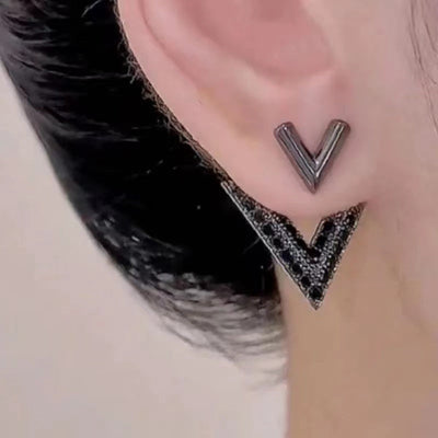 V-shaped natural bright stone earrings