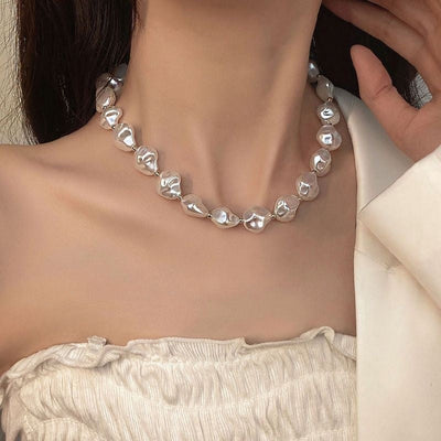 Irregular natural freshwater pearl necklace