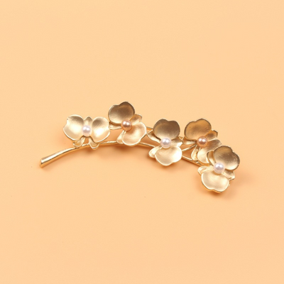 Gold December Birthday Flower Brooch