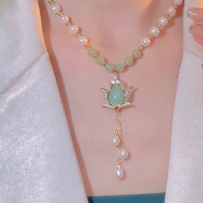 Flower bud natural freshwater pearl necklace