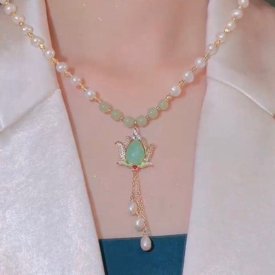 Flower bud natural freshwater pearl necklace