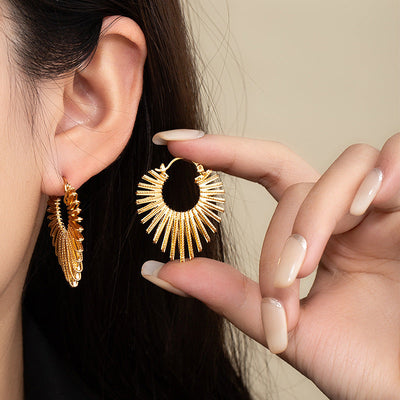 Light luxury heart earrings