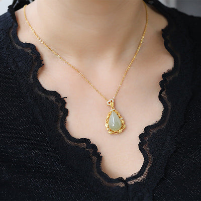 Drop Diamond Natural Emerald Jade Stone Necklace