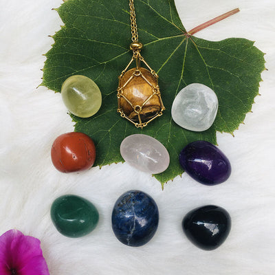 Quadrangle mesh natural crystal necklace