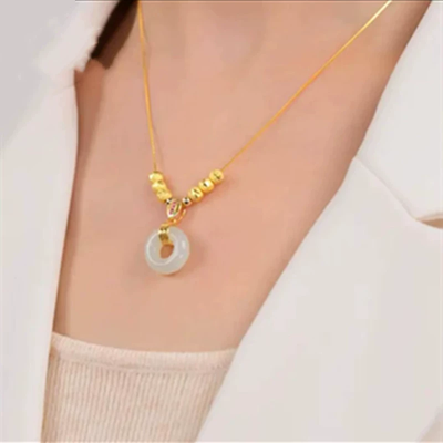 Peaceful and smooth Natural Emerald Jade Stone necklace