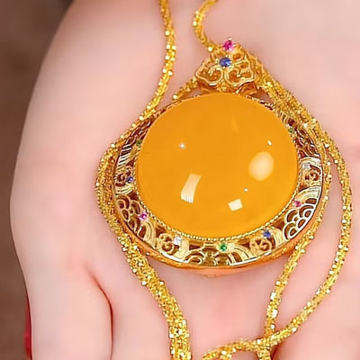 Round hollow edge natural agate necklace