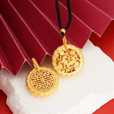 Hollow Magpie Plum Blossom Necklace