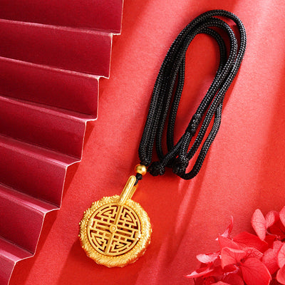 Hollow Magpie Plum Blossom Necklace