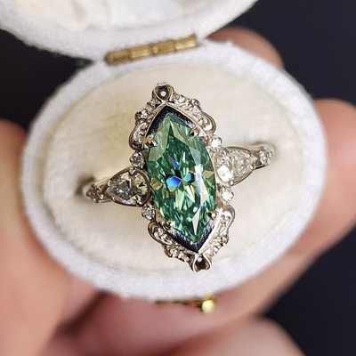 Pattern natural green crystal ring