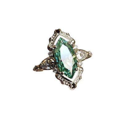 Pattern natural green crystal ring