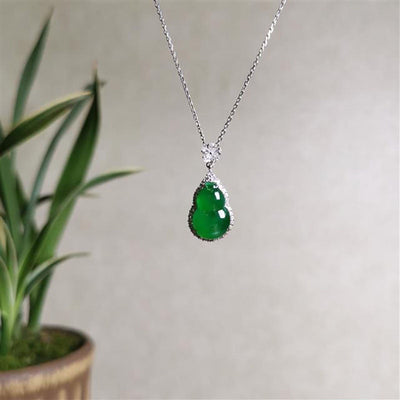 Calabash Natural Emerald Jade Stone Necklace