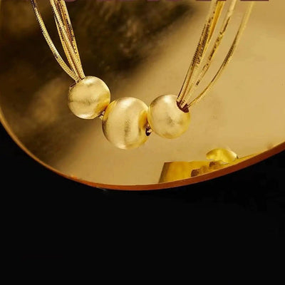 Streamer cat's eye necklace
