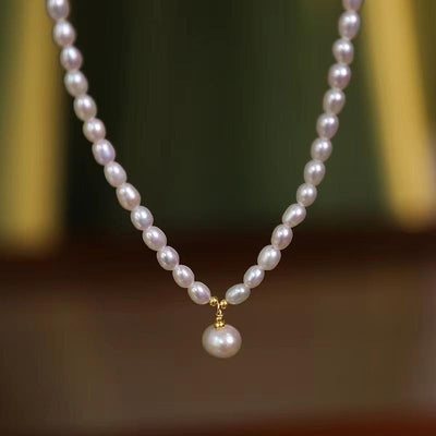 Natural freshwater pearl necklace