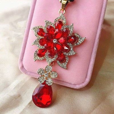 Fashionable Flower Natural Crystal Necklace