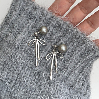 Pearl Bow Tassel Stud Earrings