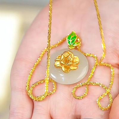 Natural Emerald Jade Stone necklace with flowers