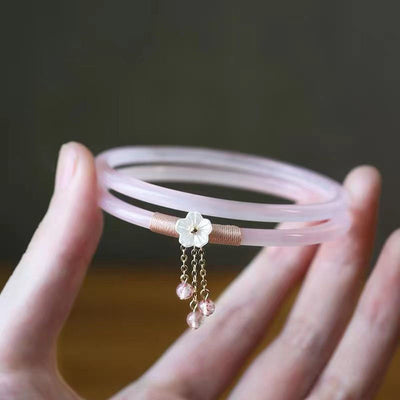 Thin jingle bracelet