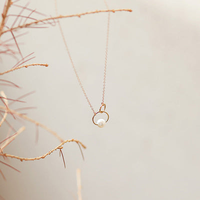 Geometric Circle Natural Freshwater Pearl Necklace