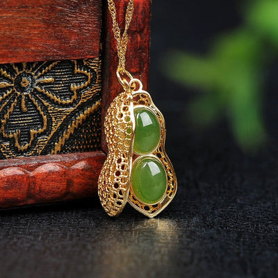 Hollow peanut Natural Emerald Jade Stone necklace