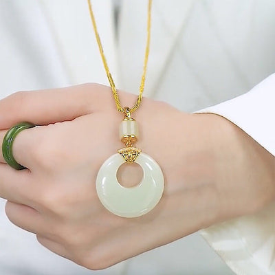 Three-petal flower Natural Emerald Jade Stone necklace