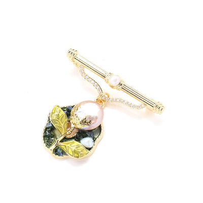 Natural freshwater pearl flower brooch
