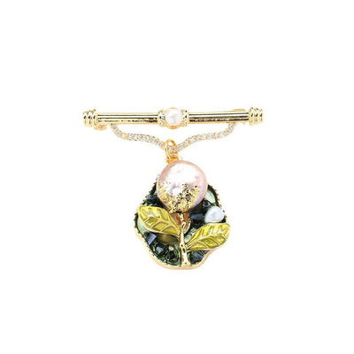 Natural freshwater pearl flower brooch