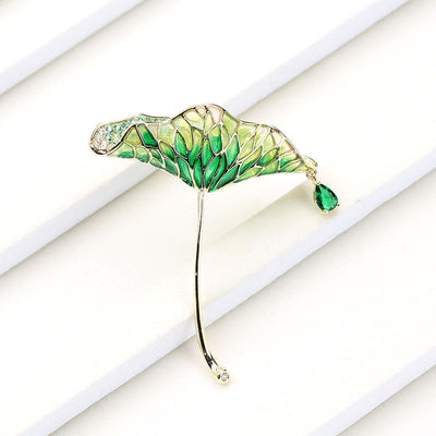 Fresh green lotus leaf brooch