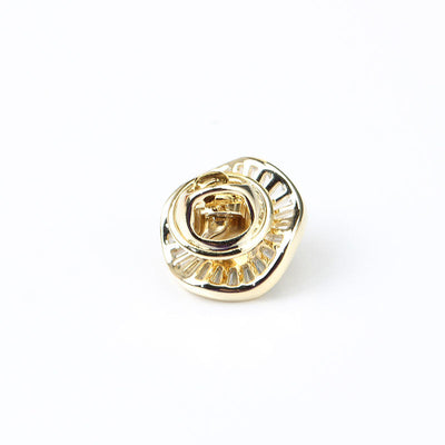 Green wavy edge small collar pin