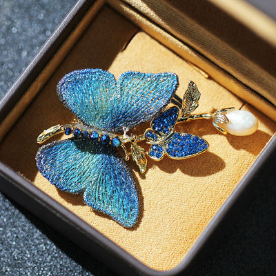 Butterfly natural freshwater pearl brooch
