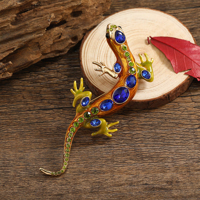 Gecko natural crystal brooch