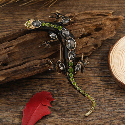 Gecko natural crystal brooch