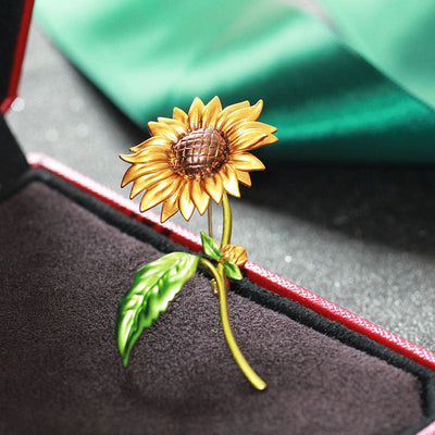 Retro Sunflower Brooch