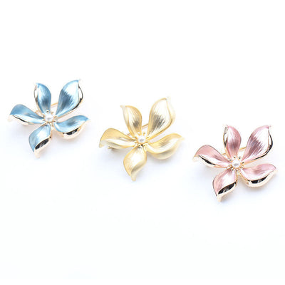 Elegant Floral Lotus Brooch