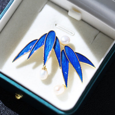 Bamboo Leaf Pearl Brooch