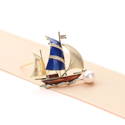 Smooth sailing natural freshwater pearl brooch
