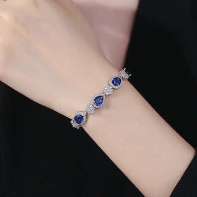 Teardrop-shaped natural blue diamond bracelet