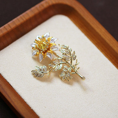 Three-color sunflower brooch