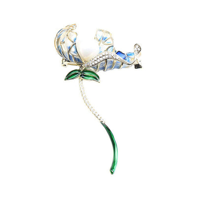 Lotus natural freshwater pearl brooch