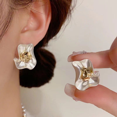 Irregular flower earrings