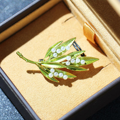 Multi-leaf Natural Freshwater Pearl Brooch