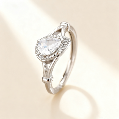 Nile Garden Teardrop Crystal Ring